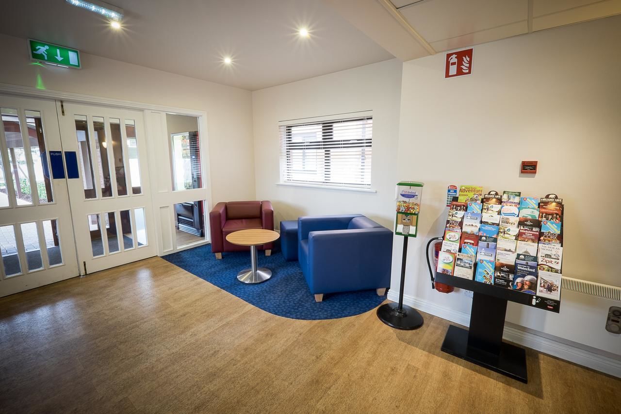 Отель Travelodge Waterford Уотерфорд-19