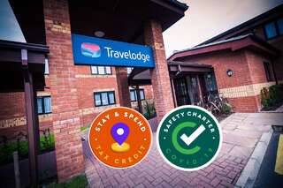Отель Travelodge Waterford Уотерфорд-0