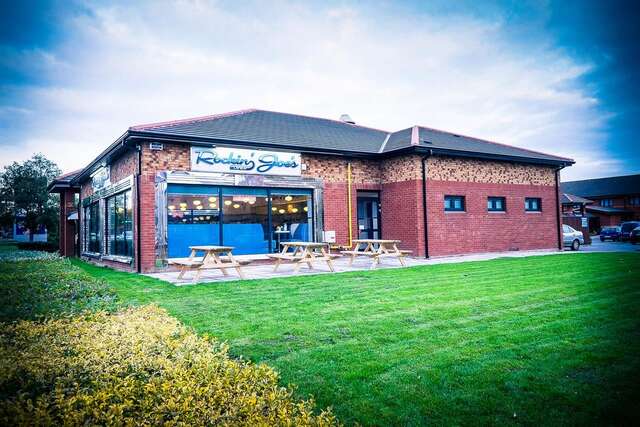 Отель Travelodge Waterford Уотерфорд-17