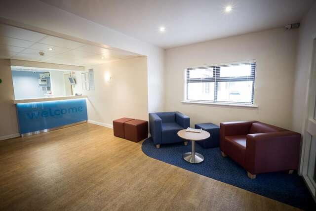 Отель Travelodge Waterford Уотерфорд-11